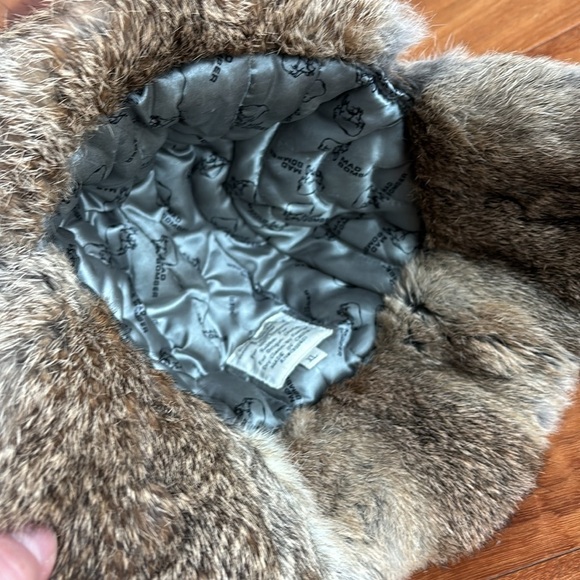 Fur hat - Picture 2 of 10